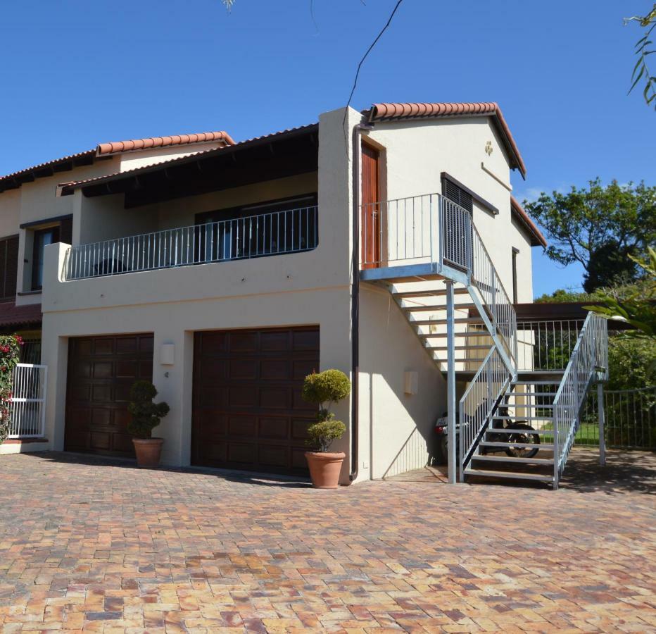Mountain And Sea View Getaway Apartment Plettenberg Bay Exterior photo